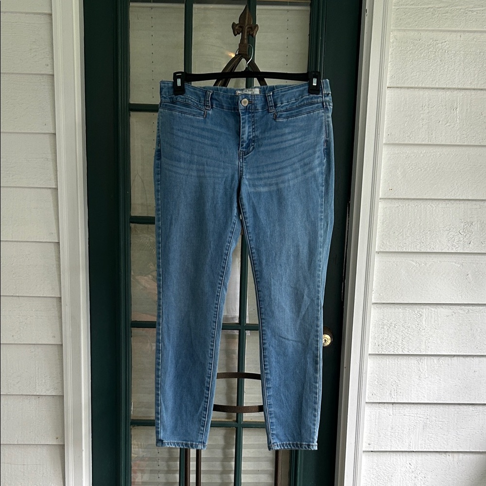 Free People Denim Medium Wash Skinny Jeans Size 30